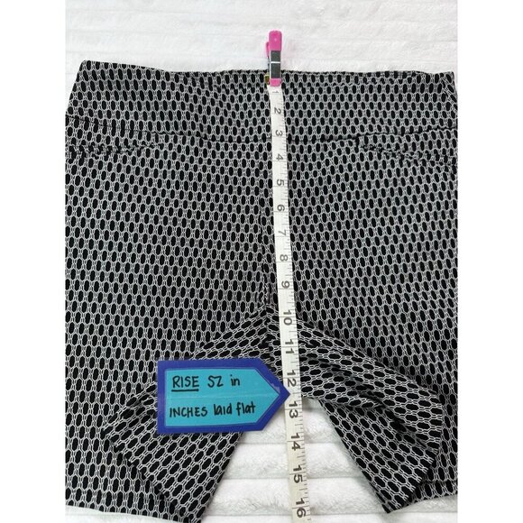 ATTYRE Petite Stretch Pull On Bermuda Shorts W/ Pockets Women's 10P Geometric - Picture 8 of 9